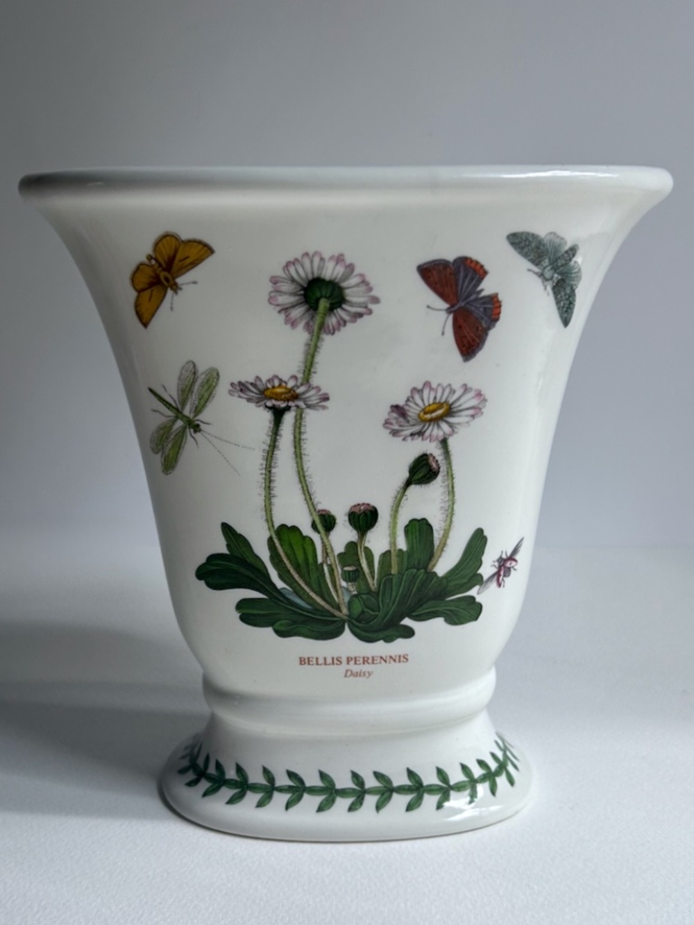 Daisy Botanic Garden Oval Ceramic Vase by Portmeirion, 1970’s